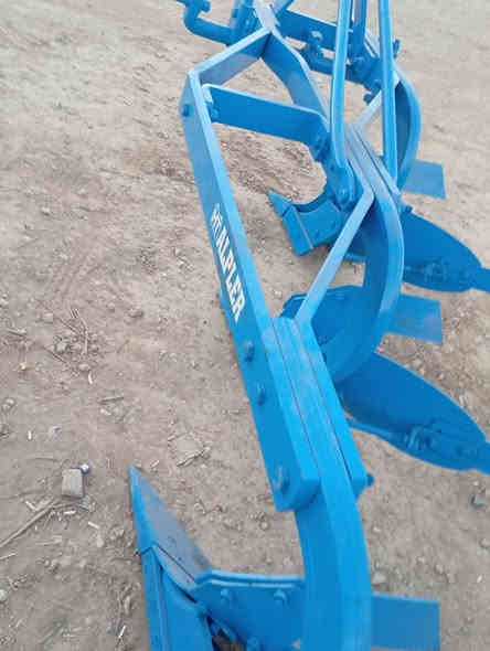 السلام عليكم فدان تركي البلير ثلاثي حجم 14 نضيف للبيع المكان الصويرة لاستفسار اتصل ***********
