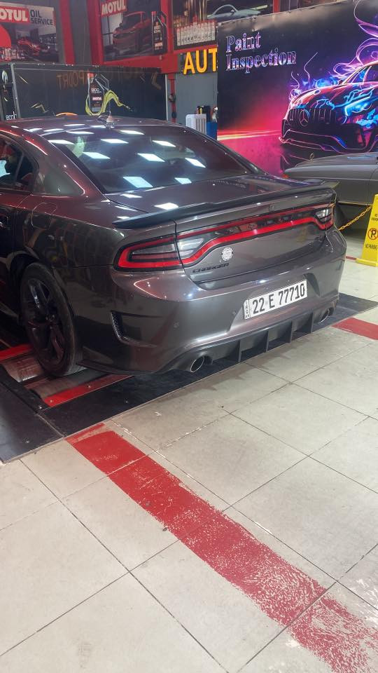 السلام عليكم
جارجر RT2021    
حادثها خلفي بدون ايرباك جاملغ صبغ و باب تبديل و بيها تكحيل ب خشم البنيد و  الدعامية الاماميه مبدلة (لونها يختلف شوية) و بيها شخط ب باب السايق 
مكينه و كير وتبريد كفاله
ماشية 95  كيلو و قابل للزيادة
 السعر 219 و بيها مجال  مكاني بغداد 
***********
