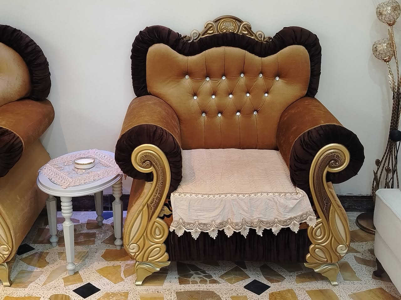 السلام عليكم متاح تخم ملكي (نجارة) نضيف جداً 10 مقاعد السعر 800 وبي مجال بسيط


**إذا كنت صاحب هذا الإعلان وتريد حذفه لأي سبب، رجاءا أرسل رسالة إلى الدعم الفني**