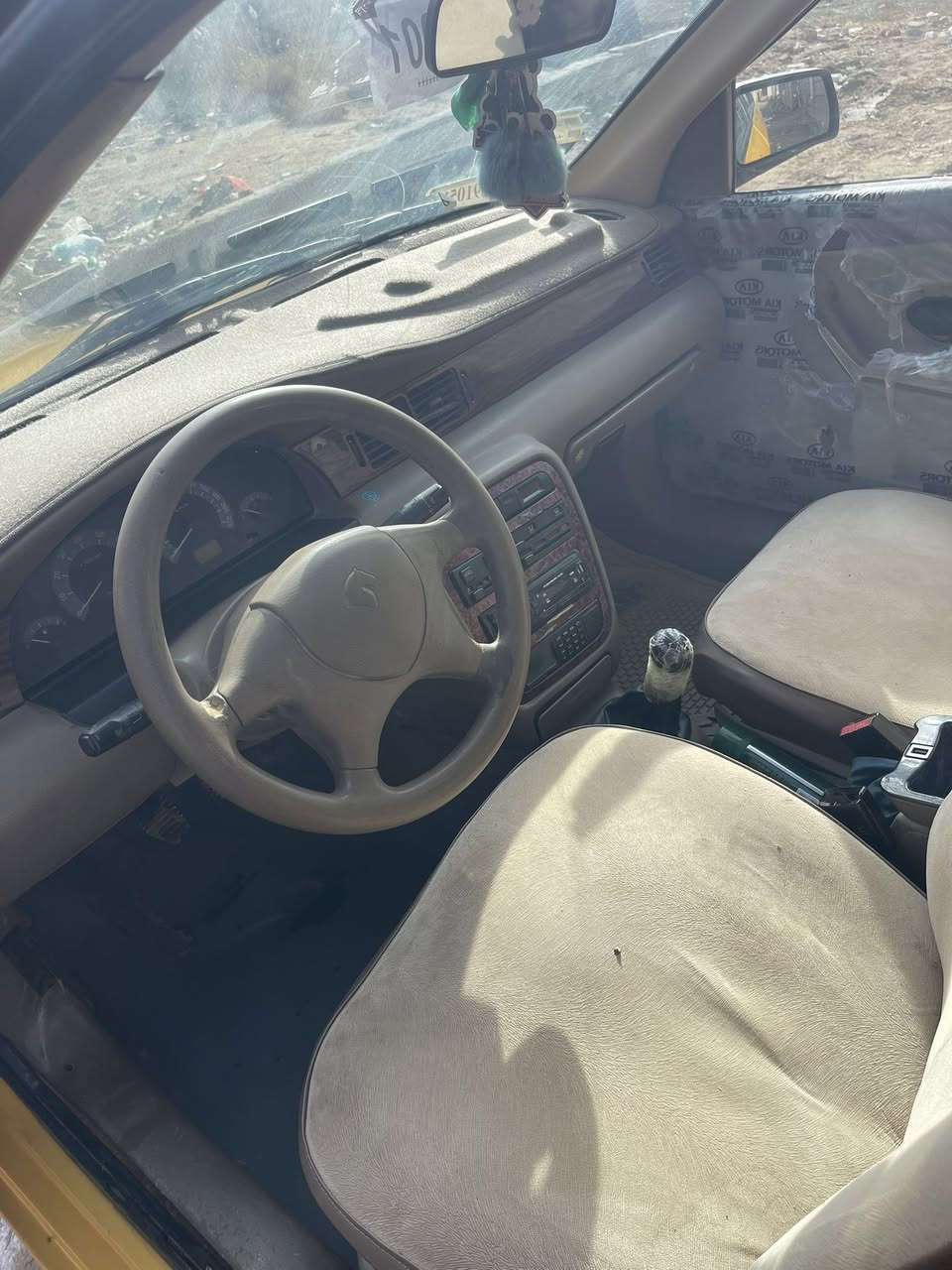 سمند 2011  للبيع كفاله من ضربه والعيب الشرعي يوجد صبغ رقم بابل إنكليزي محرك كير مكفولات للأستفسار خاص او على الرقم
*********** مكان سياره ديوانيه قضاء غماس السعر 28$ وبيها مجال قليل
