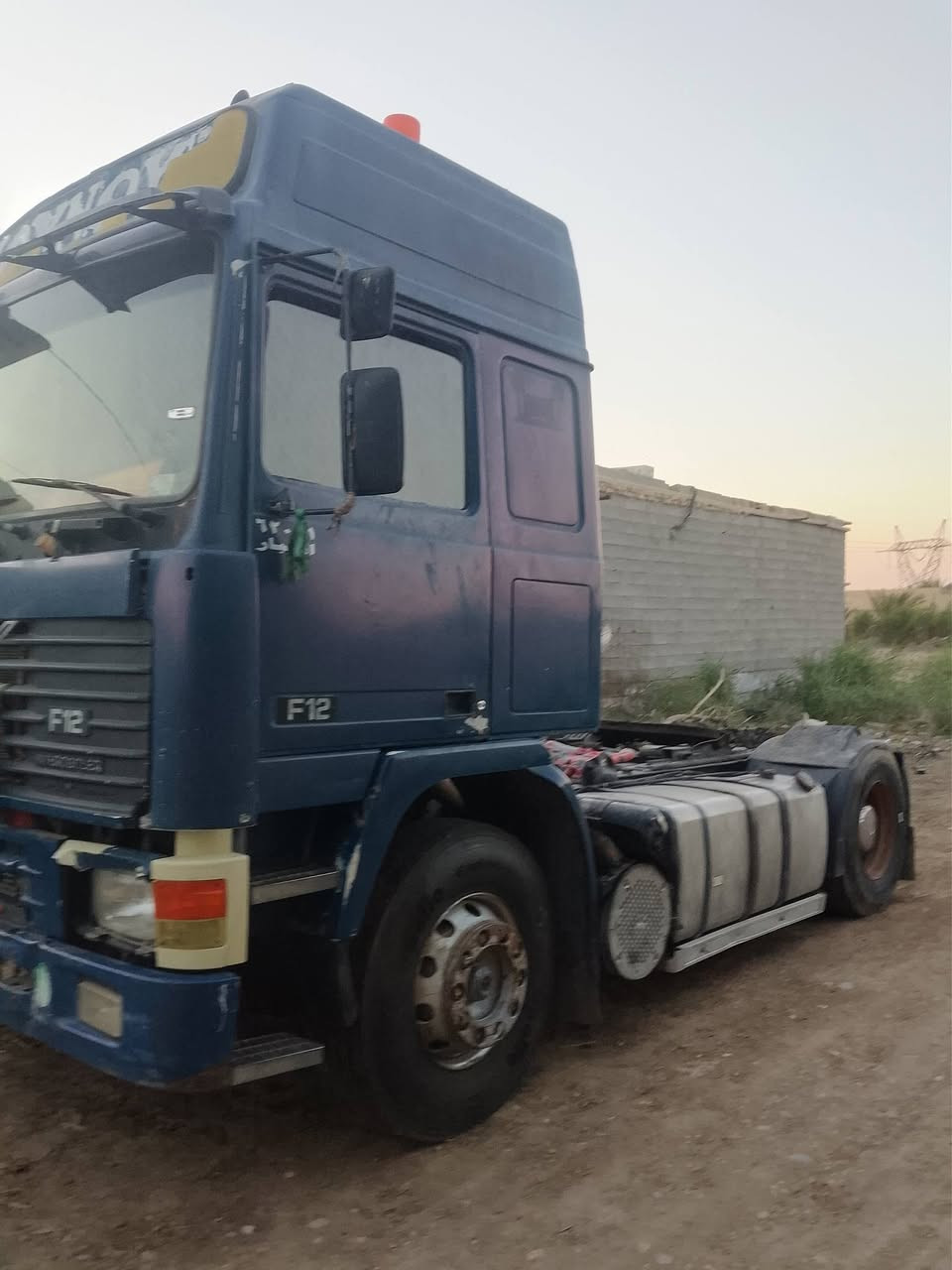 للبيع كفالة عامه كير محرك شاصي كهرباء كامله لا تنقيص ولا بخار رقم جديد كبل للعمل السعر 110 او بيهه مجال مديل 93 محرك 22 كير 3 3  ***********
