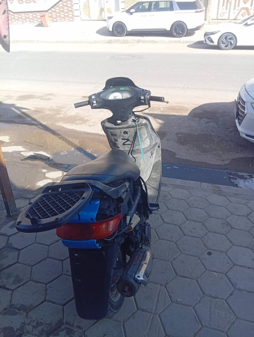 سلام عليكم ورحمه فراشه للبيع محرك مفتوح ملاح فول دراجه فول حلوه دراجه فحل  محركها ناعم حلو شراي تعال خاص او اتصل ***********مكاني نجف حي الوفاء
