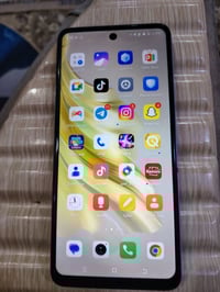 انفنكس زيرو 20 • ٢٥٦ جيجا • ١٢ رام