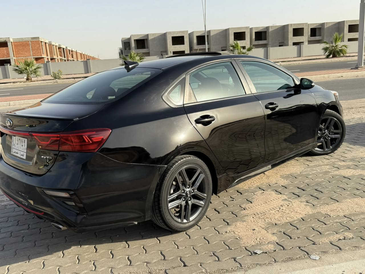 سلام عليكم كيه فورتي جيتي لاين    مكينه لفين دوش مديل 2020سياره تقرير قرق سياره فول مواصفات واحد عله واحد جميع لموصفات بيه وبيه صبق بلباب لسدر وجاملق لخلفي رقم بصره معوقين وكاله شوكت ماعجبك وعد سنه وتصير حره سياره جاهزه وجيده مكان سياره بصره لقبله سعر 123وبيه مجال ***********
