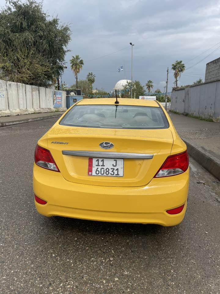 اكسنت موديل 2015 قطعتين بس  وارد امريكي محرك جيدي اي مشروع وطني سنويه لحد  2029 تحويل مباشر رجان لحد يخابرني مرارس سياره للبيع فقط مكان كركوك سعر 90  
***********
