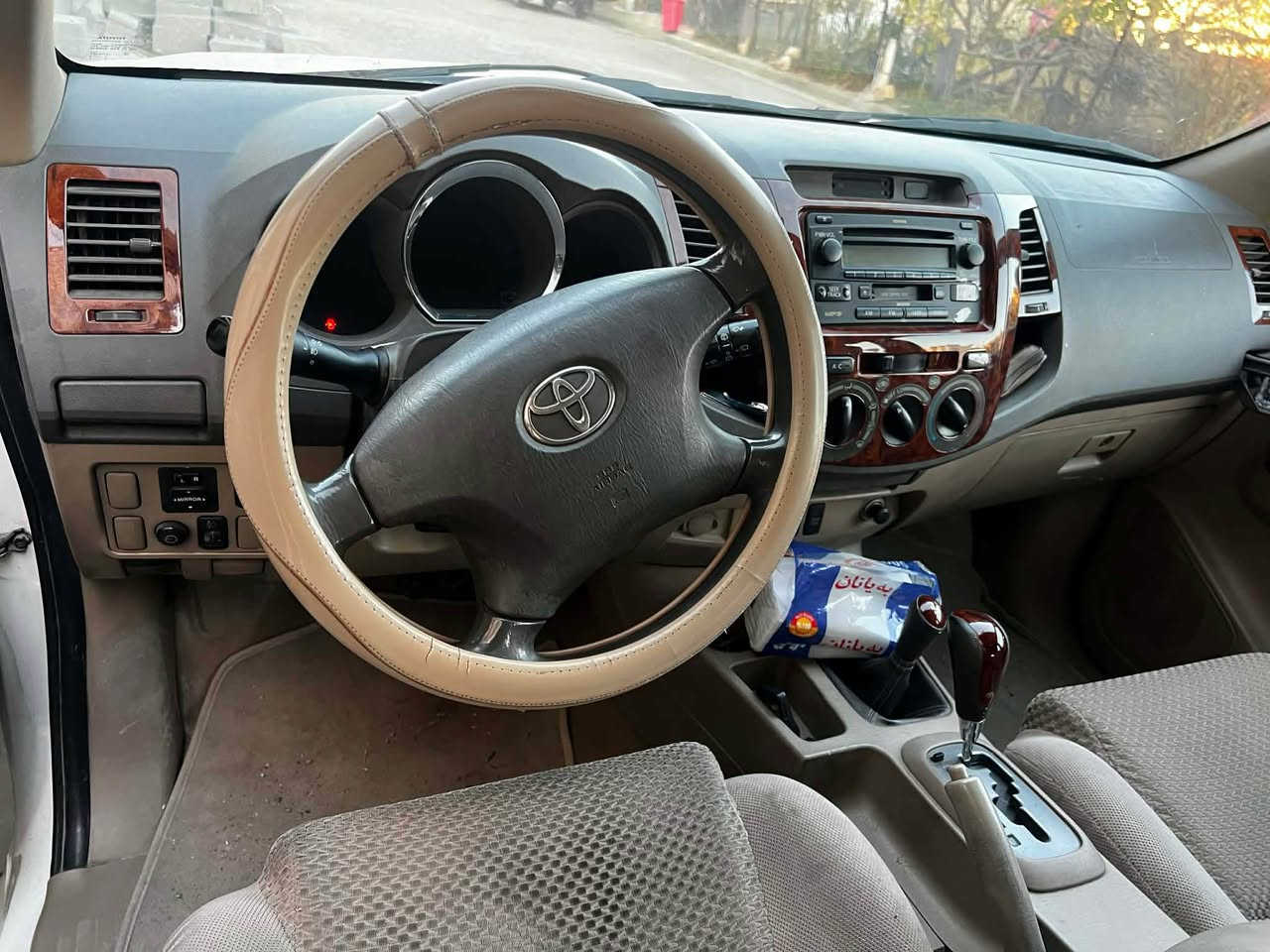 فۆر چنەر مۆدێل ٢٠١١
- ١٧٦،٠٠٠ ڕۆشتوە
- یەک دەستەو خۆمان ڕەقەمان کردوە
- بەناوی خۆمەوەیە
- سەنەوی تا مانگی ٤ تازەیە
- دەرگایەک و پەڵەیەک بۆیاخی هەیە و سۆنەرەکەیمان داناوە
- مەکینەی نەکراوەتەوە
- نرخ ١٧٠$ معامەلەیەکی کەم 
- بۆ پەیوەندی کردن وەتس ئەپ***********
- شوێن سلیمانی السليمانية, العراق
