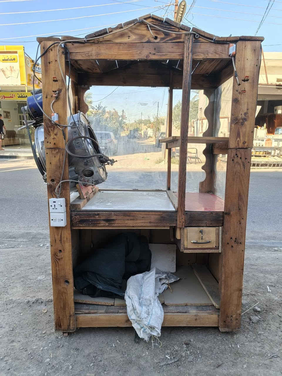 قلاية حَب أو گلاية حب 
للبيع اخو الجديد 
متانة جيدة 
منظرهه حلو وجميل 
القلاية حوضهه جبير ومتسع 
السعر 300.000 وبي مجال للطيبين 
مكاني ديالى بعقوبة ناحية العبارة منطقة تقاطع السادة 
لأستفسار *********** بعقوبة, ديالى
