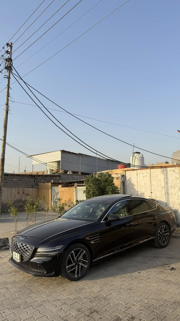 السلام عليكم 
جنسس g80 2025 فول اوبشن اربعه سلندر
رقم مميز داخله كتاب شهداء 
ماشيه فقط ٦ الاف كيلو 
حادث فقط تبديل جاملغ نفس اللون بدون بارد بدون تصليح 
ايرباكات كامله سليمه 
مواصفاتها فول للأخير 
جلد تدفئه تبريد خزن كشنات 
شاشه متصله + شاشه تبريد 
انضمه قياده + حساسات امامي خلفيه 
كاميرا خلفيه + رادارات 
رادار امامي وخلفي وجانبي 
وقوف ذاتي تحذير الخروج عن المسار
قياده شبه اليه 
نقاط عمياء + رادار تفاعلي 
مثبت سرعه ذكي متكيف مع الشارع 
نضام التعليق( حداديه ) ذكي كهربائي 
بانوراما + برده خلفيه + تدفئه كشنات خلفيه 
ترحيب مرايا جانبيه + كشنات 
صندوك كهرباء
تحكم مكان الستيرن كهرباء 
لايت امامي ٢٤ عدسه للتك الواحد
بك لايت لد 
مكينه 2500 توربو 300 حصان تقريباً 
كير ماوس + ماوس تحكم بالشاشه 
بصمه ( تتعرف عليك السياره من بصمه اصبعك )
نضام دخول ذكي لكل الأبواب 
تشغيل عن بعد 
للأستفسار : ***********
العنوان البصره
السعر : 335 ورقه وبيها مجال قليل
