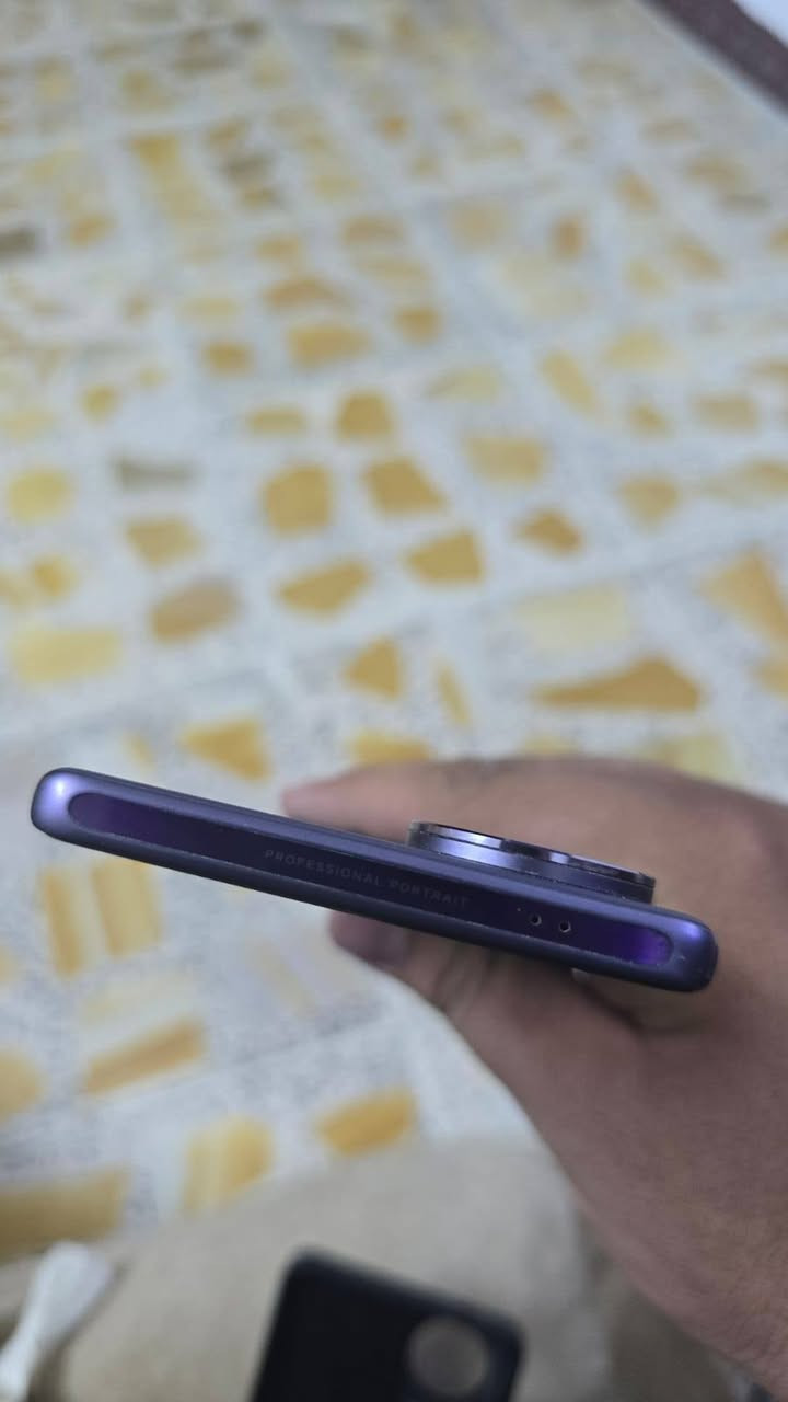 Vivo v40
للبيع او مراوس سعره 350
الجهاز بنظافه 1000000 بال 100 
ذاكره 128 رام 8 + 8
دبل خط
نسخة عالميه 
كاميرات حالها حال  كاميراتVivo x100 pro
نسخة عالميه  مكفول من كلشي 
معالج sn 7 s gen 3
ببجي وبقيه ل العاب 120 فريم
مكاني بغداد حي البساتين


**إذا كنت صاحب هذا الإعلان وتريد حذفه لأي سبب، رجاءا أرسل رسالة إلى الدعم الفني**