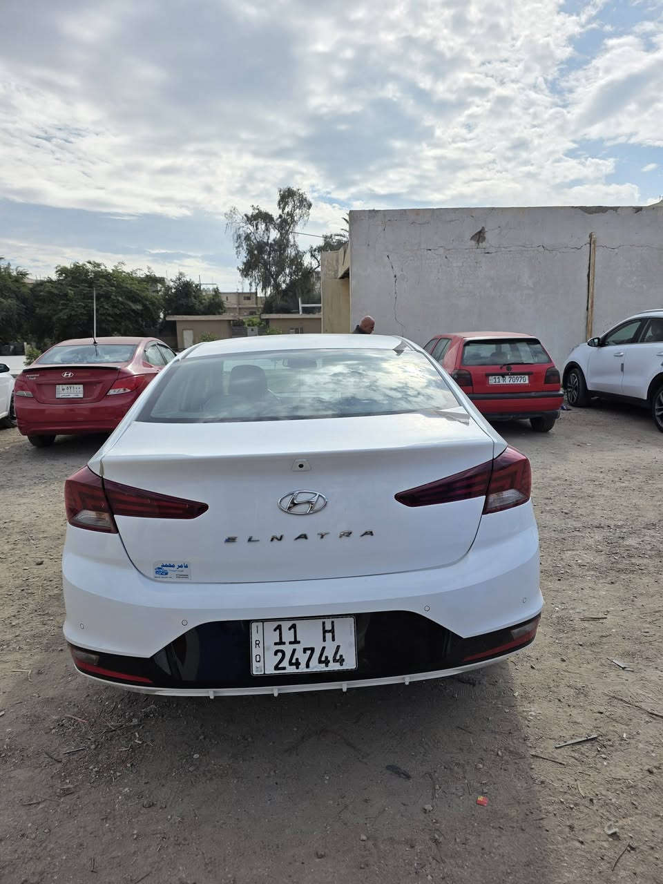 السلام عليكم النترا ٢٠١٩ خليجي السياره باسمي مكان السياره بغداد السيدية صاربيه اشوية طخة بالدعامية الامامية ويوجد صفار بالقماره والصندوق السعر ب $12300 وبيه مجال للاسفسار اسيا *********** زين ***********
