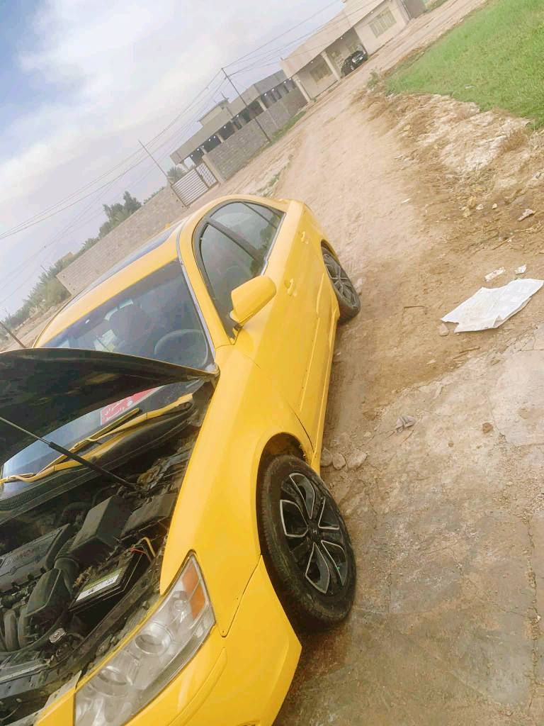 السلام عليكم من رخصت الدمن المحترم للبيع سوناته 10فول اصولي راعيه ميت رقم واسط سياره جاهزه مكينه وكير وحداديه وكهرباء ودواخل تبريد ثلج مكينه الفين واربع ميه السعر 58 وبيه مجال بسيط المكان واسط *********** وتساب وخاص مفتوح
