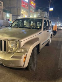 جيب لبرتي للبيع او مرواس 2010 رقم بغداد ب اسمي السعر 90$  الاتصال على ...