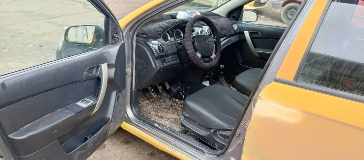 افيو موديل الفين 2007 رقم بغداد دولي هيئه وقرامات صفر كير شرط محرك بي بخار كابون مامسجله // سعر 48//وبيها مجال ***********
