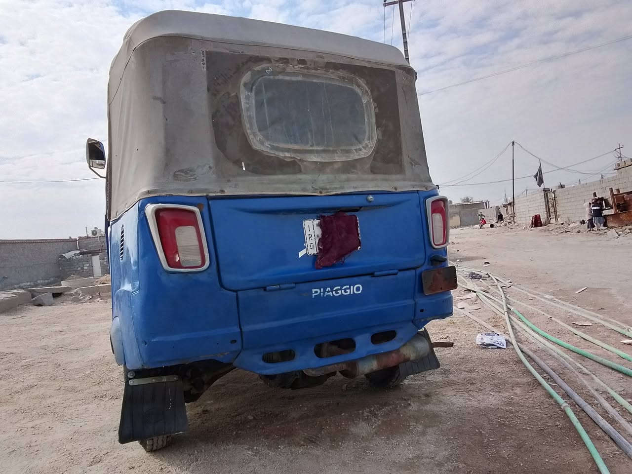 السلام عليكم بياجو 22 رقم وسنويه مكينه مكفوله بس ولفات بدي نضيف تخم تاير دحكات خفيفة كهربائيات كلهه شغاله شرط التحويل بصره حي الحسين. 4500 بيهه مجال. *********** وات ساب. والناس موجود
