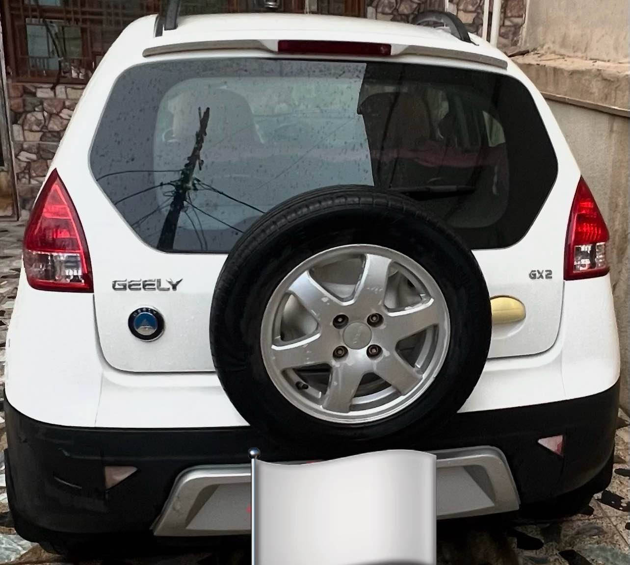 جيلي باندا GX2 كروز اسبير خلفي LC
موديل 2014
كير اوتو 
تبريد و تدفئة شغال 
شاشه و كاميرا خلفي
ارضيه مغلفه
الكير والمحرك مال ( تويوتا كورولا ياباني )بالشرط
رقم سليمانية
شرط التحويل والغرامات 
بطاقة بانزين موجود
سياره بيها 3 قطع صبغ . 
(والسعر 57 ) و بي مجال مكاني كركوك *********** كركوك, العراق
