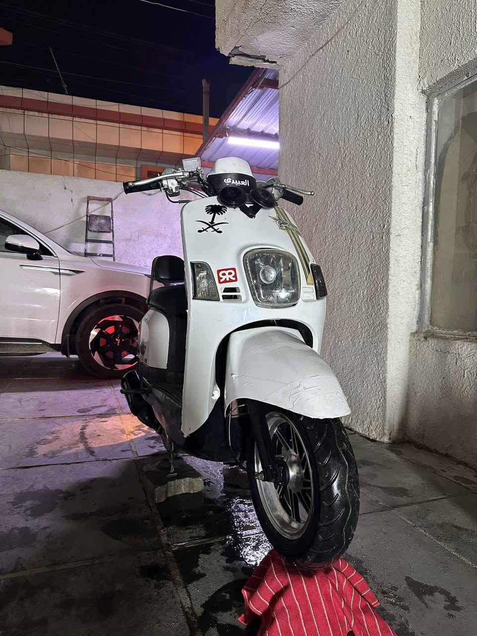 عليكم دراجه ماكس بوليس دراجه رمبه صارلها3اشهر من نزلتها من رمبه دراجه كلشي شغال بيها نكره سلف هورن سيدان وياله نجمه دراجه مال جناي كامله مكمله طك سويج واطلع سعرها975وبيها مجال لشراي ***********
