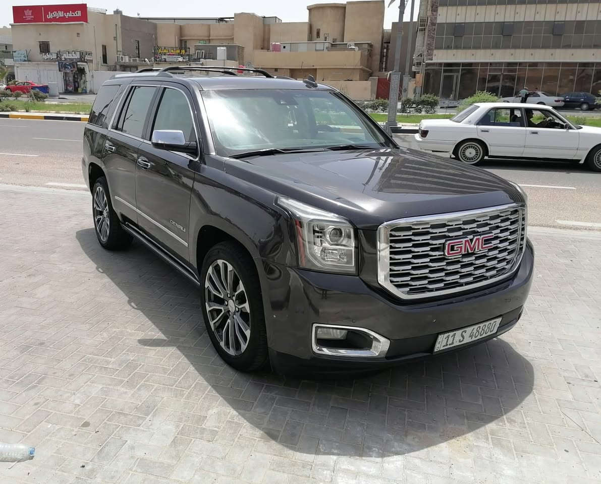 السلام عليكم يوكن دنيلي مديل 18 وارد امريكي بيها جاملغ خلفي وباب فقط السياره جديده وفول مواصفات معروفه مواصفات الدنيلي رقم بغداد بسمي تحويل دواخل اوف وايت كشنات فصل ملكي السياره جاهزه من جميع النواحي السعر 300ورقه وبيها مجال للشراي مكاني بصره حي الزهراء رقم الهاتف ***********
