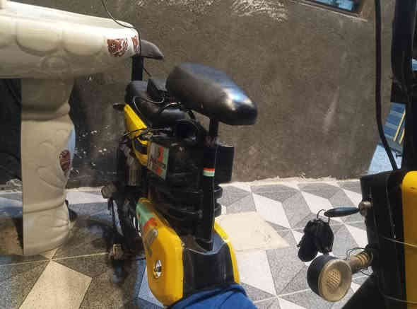 سلام عليكم دراجة شحن نضيفه كلشي مابيهة 4بطاريات سويج سعر 225
 العنوان بابل المحاويل رقم الهاتف ***********
