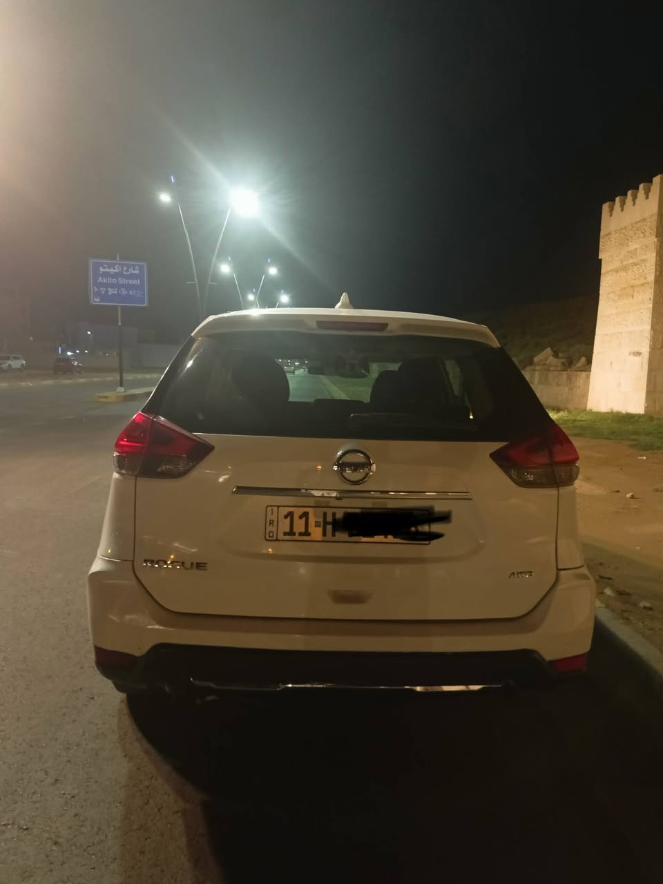 السلام عليكم
للبيع نيسان روج S/sv 2018  امريكي 

لون ابيض. اربع قطع صبغ. 

الكير بيه عطل  ابيعه فحم

السعر 110 ورقة

 ***********
