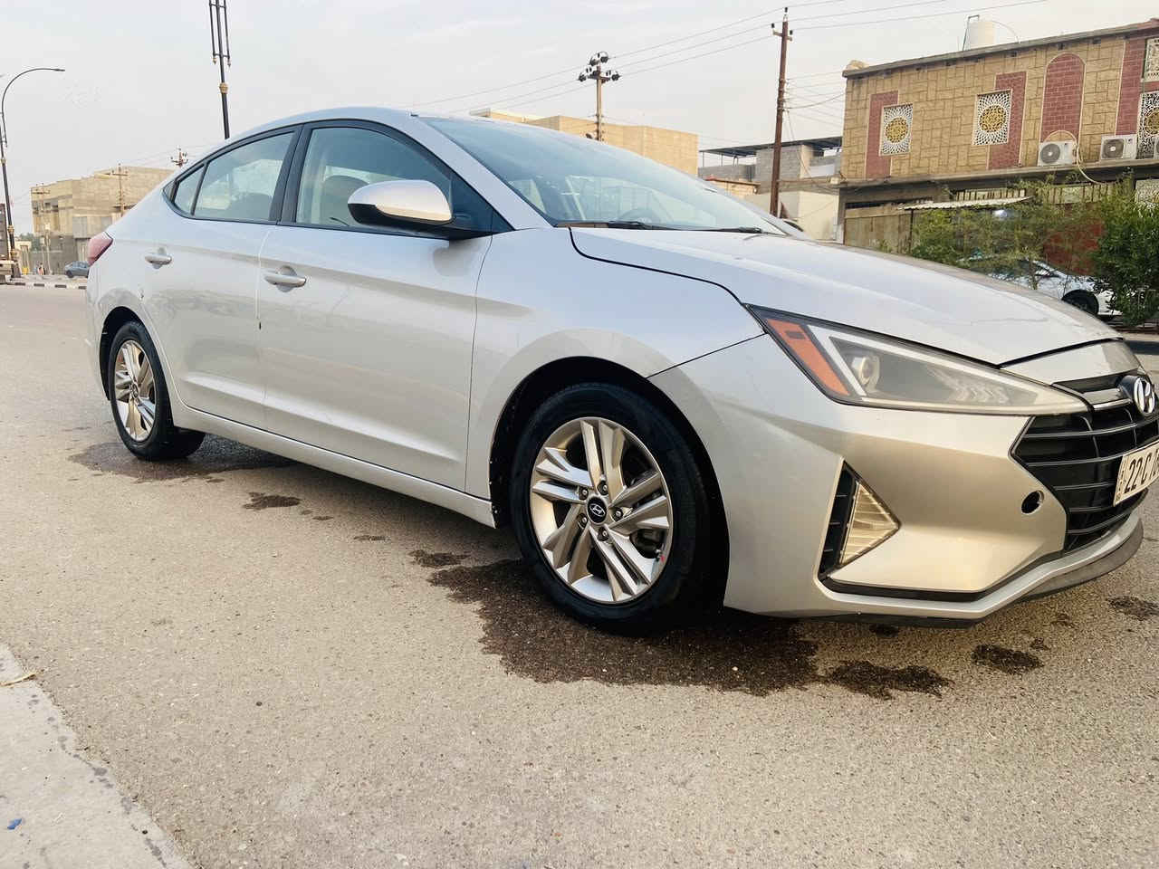 السلام عليكم  هونداي النتره 2019 وارد امريكي رقم أربيل رقم جديد شرط التحويل سياره كارتون
 
ضرر السياره ( فقط بنيد ، شاصي لغد كفاله ) 

- مكينه 2000 كفاله كيرهه AT كفاله 
حداديه تبريد كفاله بيهه منضومة زنون 
السياره ماشيه 107mi
 مواصفاتهه معروفهه 
السعر ب133
بصره دور الشرطة
***********
