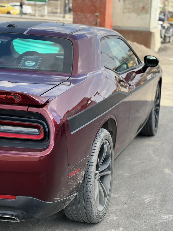 ‏السلام عليكم جالنجر موديل 2020 السعر 185الضرر جاملغ ايمن ويسر والبنيد وشويه من باب الصفحة ماشية 45 الاستفسار الاتصال على الرقم ***********غير متواجد على الفيس
