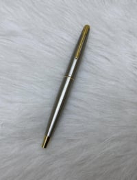 PARKER(45) قلم باركر 45 حبر إنكليزي  و امريكي المنشأ اصلي  ستانلس ستيل...