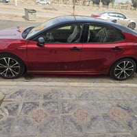 كامري 2018 مواصفات اڤلون  6سلندر  كشنات كهربائيه تحكم ستيرن للاستفسار ...