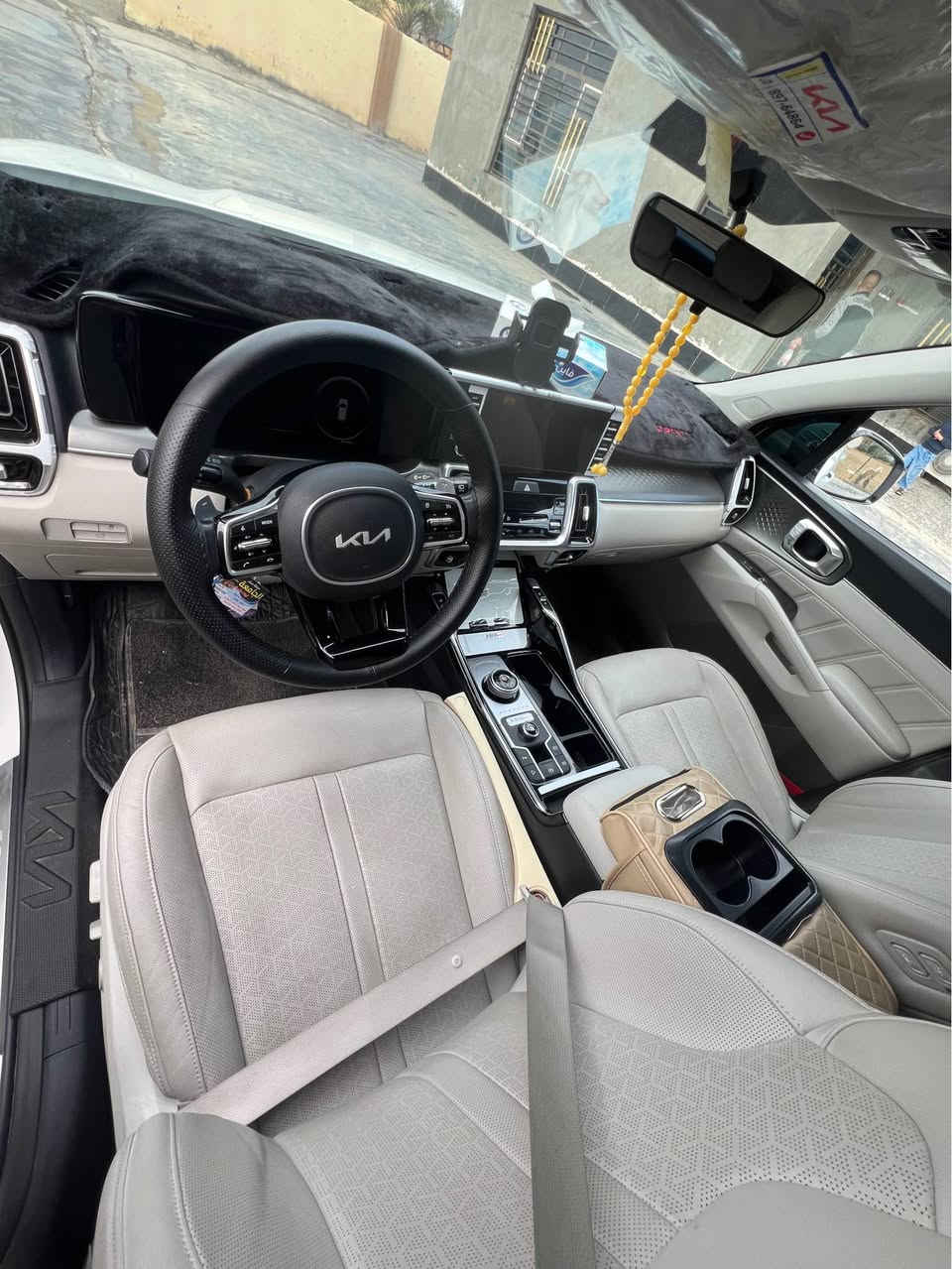 السلام عليكم سورنتو 2023 وفول فول مواصفات خليجي مكينه 6 ماشيه 28 مكفوله بسمي السعر 315 مغلفه بيدي اف *********** وتساب أربيل, العراق
