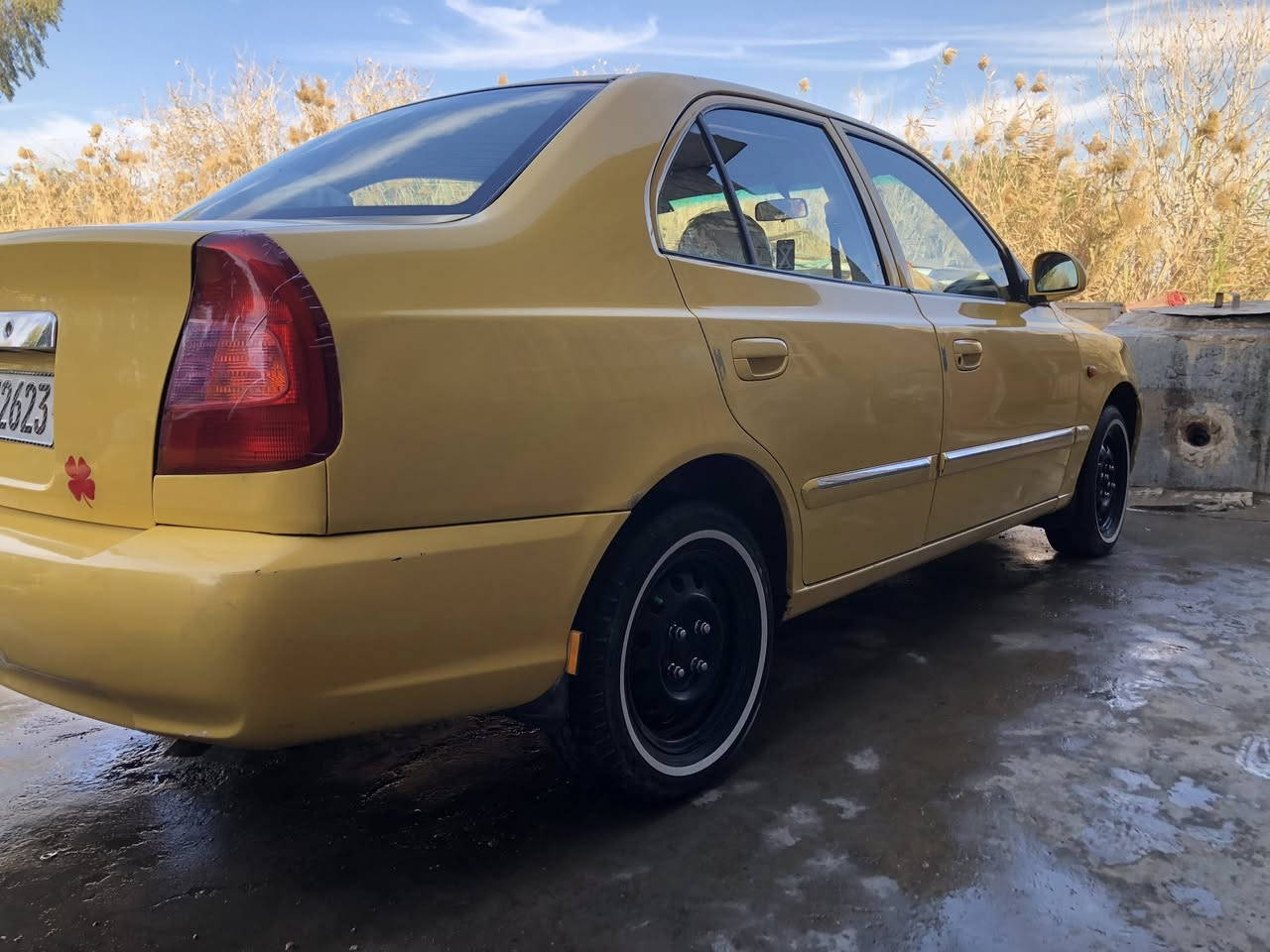 السلام عليكم فيرنه موديل ٢٠١٥ رقم بغداد باسمي سنويه لل ٢٨ مصفره هيئه وغرمات . كير ومحرك شرط بل جيس ترايك لاخر الدنيه كهربائيات كلها علا وضع الشركه تخم تاير صدر جديد سياره جاهزه للاخير بوجهك للشارع سياره احله من صور تجي وتشوف بعينك سعر ٧٥ وبيها مجال مكاني بغداد الدوره / ***********
