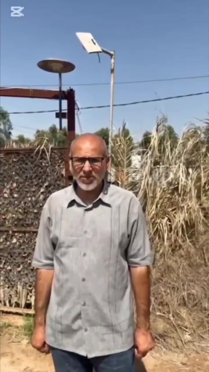 قطعه أرض  طابو زراعي المساحه ٤٤٠ م الموقع امام حي السياسين تبعد  عن الشارع العام ٤٠٠ م تقريبآ للاستفسار مراجعه مكتب ابو علي المختار او الاتصال على الرقم *********** او ***********
