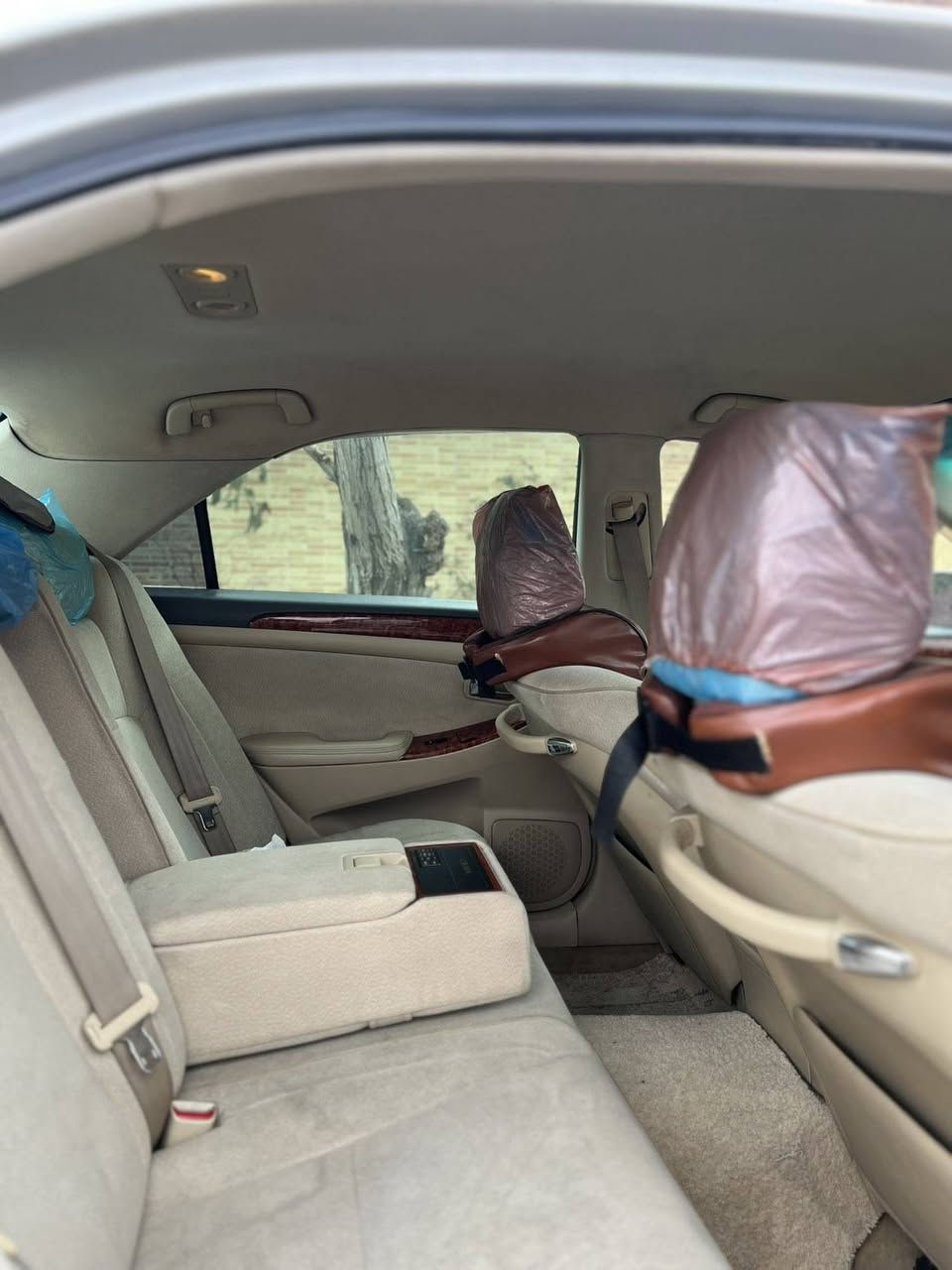 ەسەرەتا بەناوی خوای گەورە   شاهینە مۆدێل ٢٠٠٥ مەکینە١٨٢. سەیارە کە دوو دوگمەیە   ناو زەردە  جوار تایەو ویلی مایباخی لەسەرە سەیارە کە تا بڵێی جوانە هەموو شتێکی   وەک بیلیدی ماوەتەوە. بێ مەسرەفە   سعری٥٩گەڵا مەعامەلە   ڕەقم تەلەفون***********
