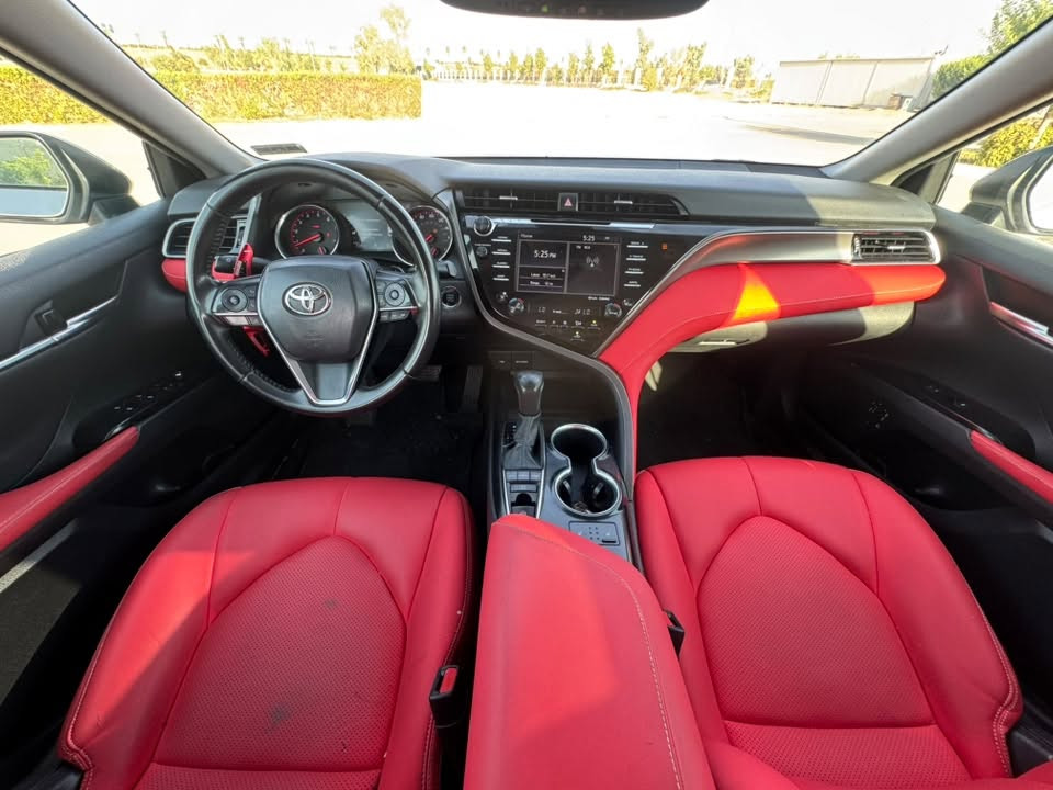 Toyota camry 2020 XSE
محرك ٤ سلندر V4 

مواصفات XSE فول ١/١

ماشية ٦٠،٠٠٠ 

سيارة نضيفة و جديدة 

المواصفات:- 

- بانوراما

- رادار ٣٦٠ كاميرا 

- كشن جلد

- كشن كهرباء 

- كشن تدفئة

- كشن احمر 

- تشغيل عن بعد 

- لايت ليد 

- لايت اوتو 

- لايت محرك 

- تبريد قطعتين 

- مراية كهرباء 

- مراية بولورايز

- مراية هيتر 

- Apple car play & android auto

- شحن موبایل لاسلكي 

- ثلاثة مود القيادة 

- ECO - normal - sport 

- هواية مواصفات بعد 

ضرر جاملغ خلفي و سندوق بدون دواخل و بدون ارباك بشرط فحص و سونار

رقم الشانصي

4T1K61AK5LU954779

رقم تليفون 📞 

***********

سعر :- ٢١،٠٠٠ دولار وبيها مجال
