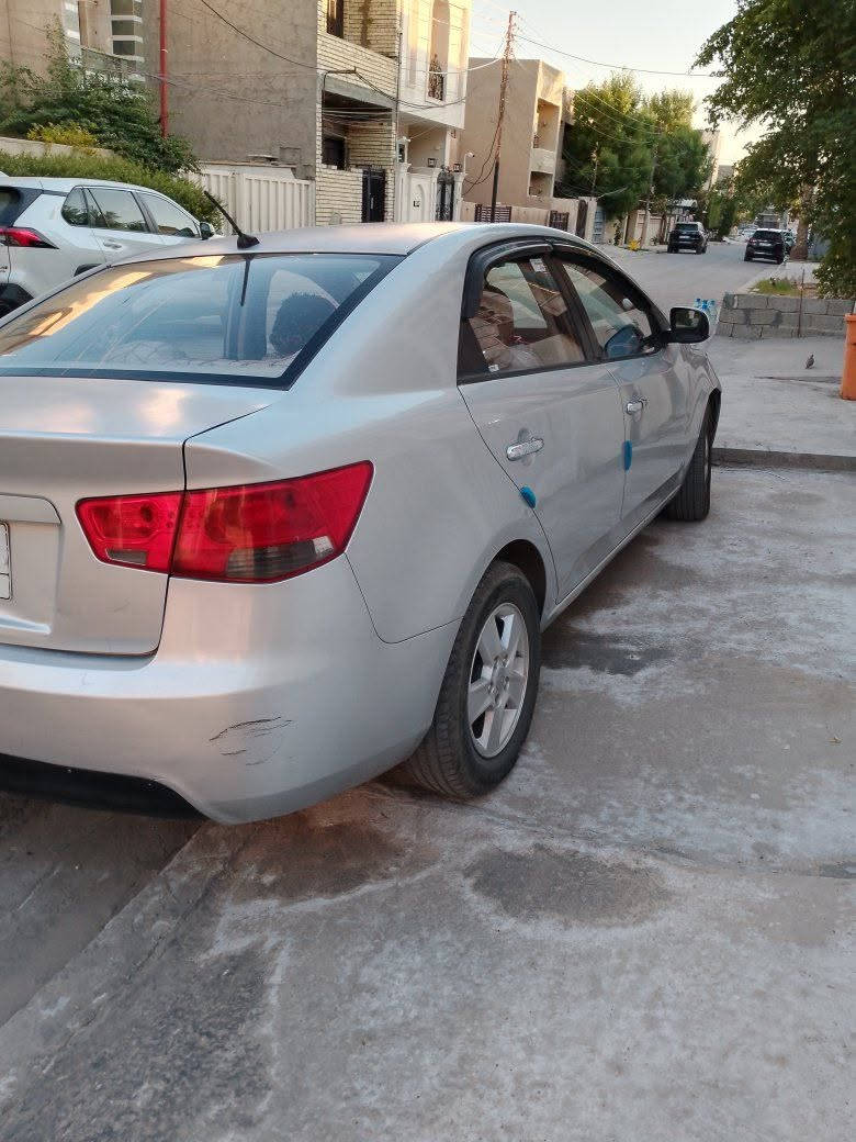 سيراتو 12 خليجي محرك1600 ماشي 250الف محرك بوضع الشركة لون سلفر بها رصعات وشخوط جراد قليل بالقمارة سعرها 95 ورقة قابل للتفاوض جاهزة من كل شي تبريد شغال تخم تايرات باسمي بغداد سنوية الى28


**إذا كنت صاحب هذا الإعلان وتريد حذفه لأي سبب، رجاءا أرسل رسالة إلى الدعم الفني**