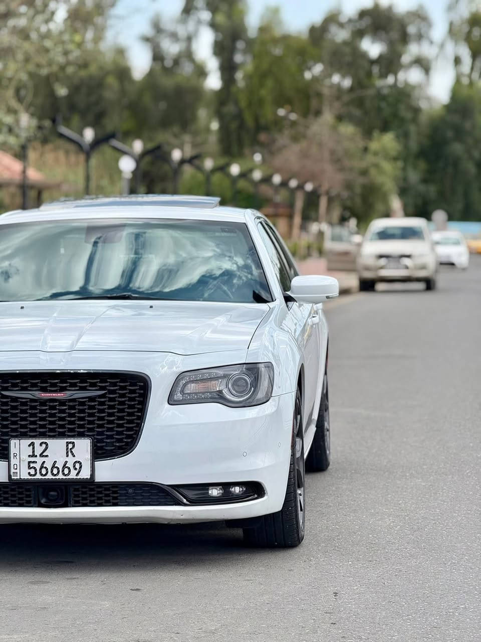 السلام عليكم
اوباما 300s 
2020 ماشيه 50 الف ميل 
فول مواصفات اعلى فئه (برده ورادار وتبريد وتدفئه كشنات وستيرن وباقي المواصفات المعروفه) 
مكان السياره الموصل 
للأستفسار ***********
