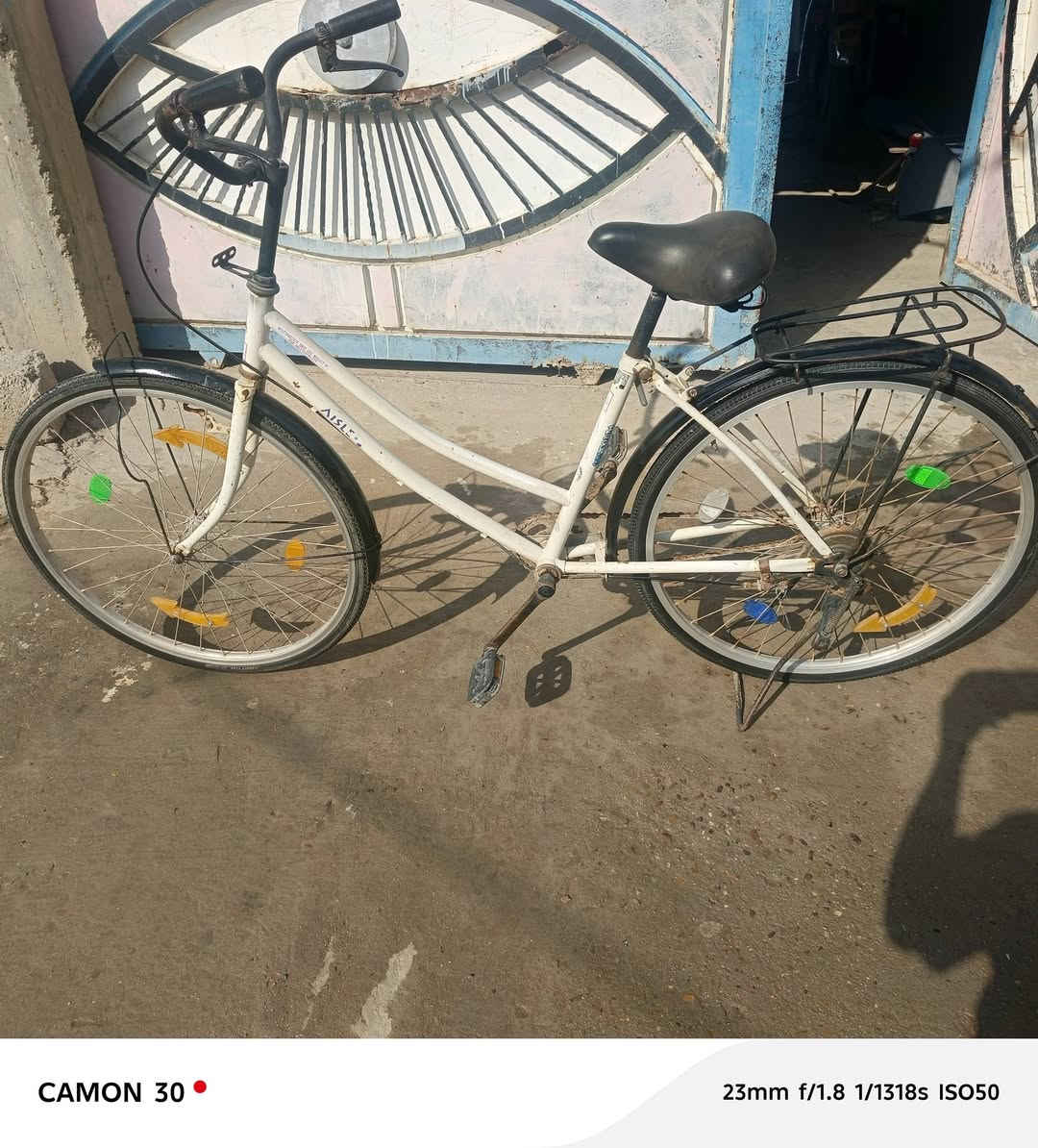 سلام عليكم باسكل سلامي حجم 26باسكل نضيف مثل مابوضخ بل صوره سعر 60وبي مجال لاتفسار رقم ***********
