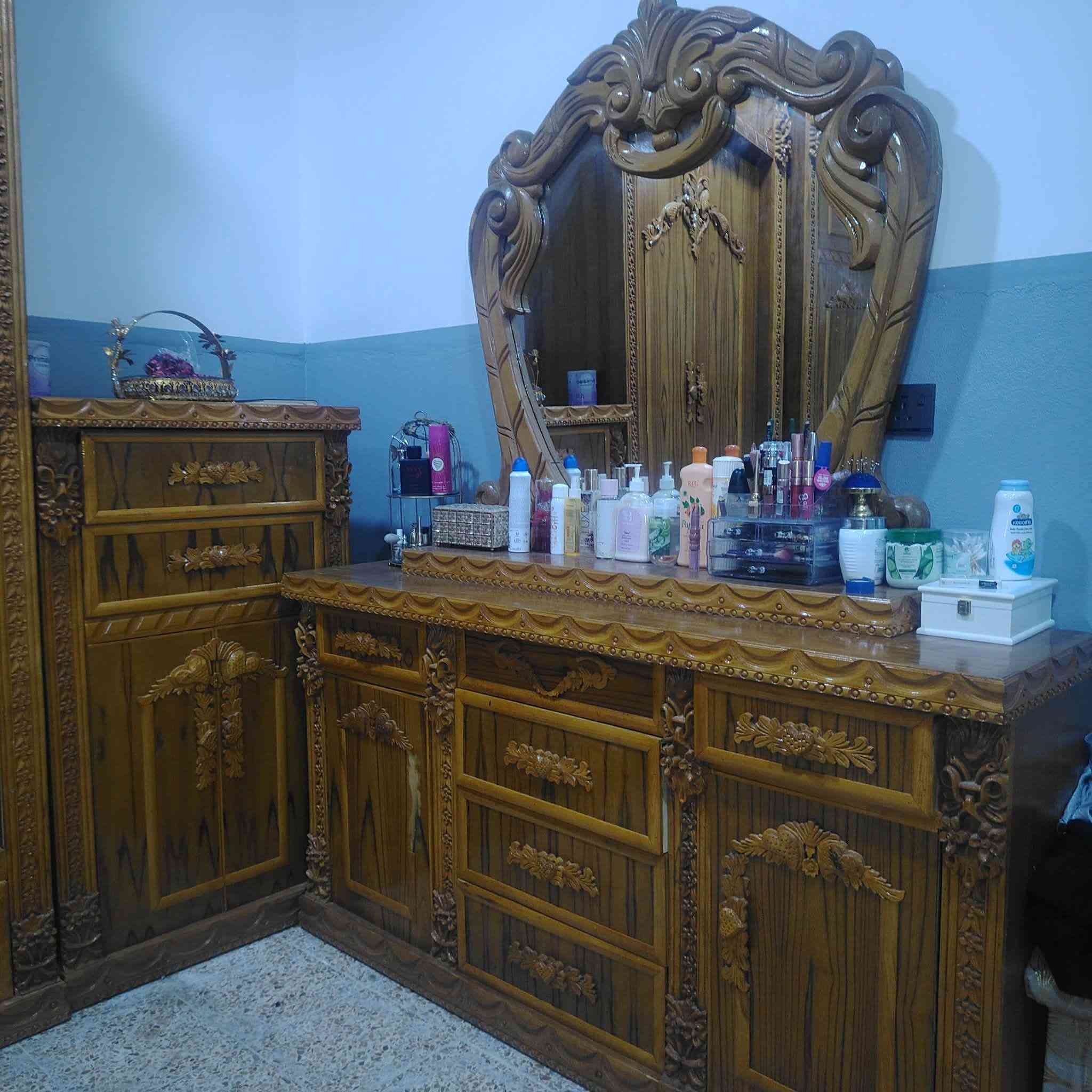 مندوبة مبيعات اغراض اش عدكم غراض دزولي خاص ابيعهم باسرع وقت


**إذا كنت صاحب هذا الإعلان وتريد حذفه لأي سبب، رجاءا أرسل رسالة إلى الدعم الفني**