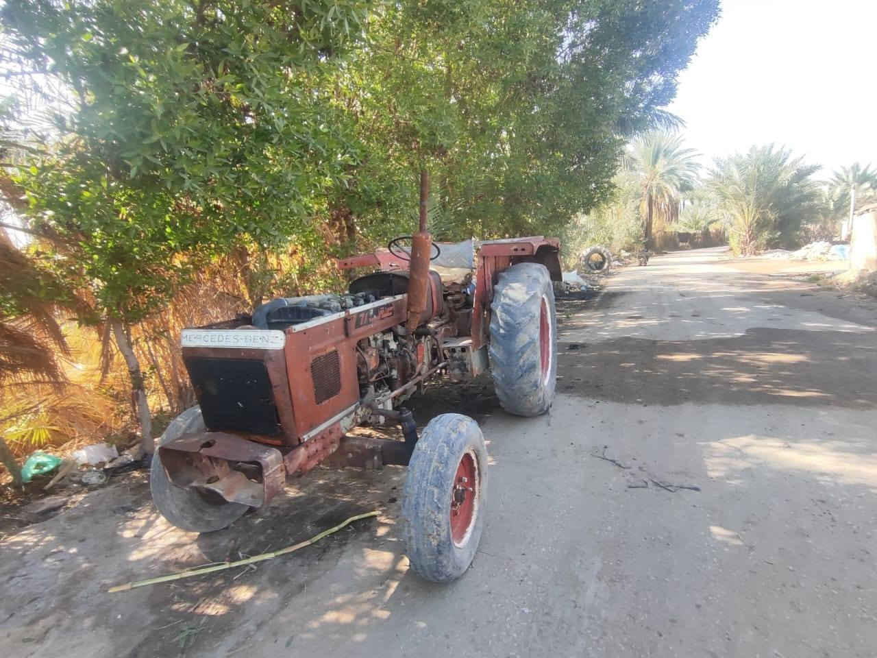 السلام عليكم مكينه عنتر بدون موديل 88 شرط الشغل شرط الكراب محرك كير هودرايك كله على الشغل كبل للكراب مال جناي بلاديه كلشي ممحور بيهه مكينه على البلاد مع فدان محور جديد سعر ب 2750 وشويه بيهه مجال العنوان بابل قضاء الكفل رقم الهاتف *********** غير متواجد على الفيس اتصل ودلل
