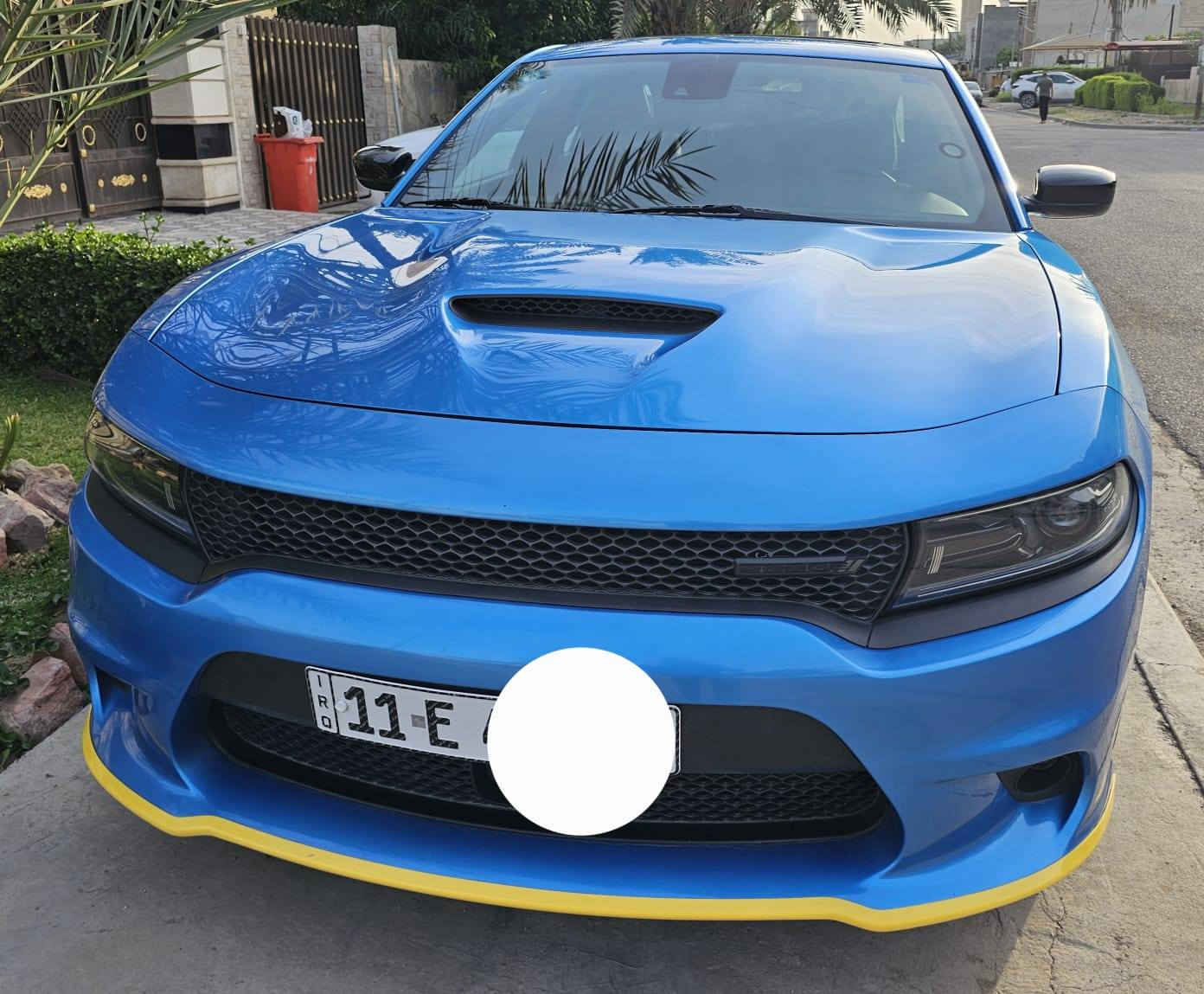 جارجر GT Plus 2023( خـليـجـي )
فول 1/1 رادار
 (خليجي) النداء الاخير. وكاله هارلم 
العداد : 41 الف كيلو
الضمان : 3 سنوات او 60 الف كيلو متر . 
المحرك : V6.  3.6L
مكفوله من الصبغ و التبديل و البارد 
مرقم بغداد الجديد كامل تحويل ثاني يوم

المواصفات :

*رادار امامي و جانبي و حساسات خلفيه

* جناح خلفي اسود

* ويل قياس 20 انچ اسود

* مقود القيادة رياضي . 

* مقاعد رياضية من الشاموا الأسود

* نقطة عمياء

* مصابيح أمامية زنون

* كشافات الضباب زنون

* المصابيح الأمامية مع LED

* حساسات خلفية

* شاشه كبيرة مع نظام ملاحة نفكيشن GPS

* سستم صوت الپاين

* فتحة سقف (سلايد)

* المقاعد الأمامية كهربائية

* ذاكرة لحفظ وضعيات الجلوس (ميموري)

* مقاعد أمامية تبريد وتدفئة

* مقاعد خلفية تدفئة

* تشغيل عن بعد

* المقود كهربائي

* تدفئة مقود القيادة

* محدد سرعة

* تلفون بلوتوث

* كاميرا خلفية

* مرايا متحسسة للاضاءة العالية

* كير شفتر بالستيرن

* دخول ذكي (بصمة)

رقمي
***********
مكاني بغداد
