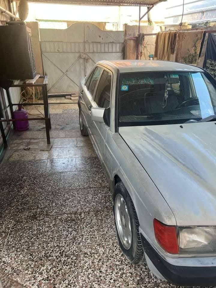 السلام عليكم
مارسيدس طيارين موديل ٩١ محرك4سلندر بلادي مكفول
 باسمي مداور ثاني يوم السعر 45 ورقه المكان بغداد الغزالية رقم الموبايل ***********
