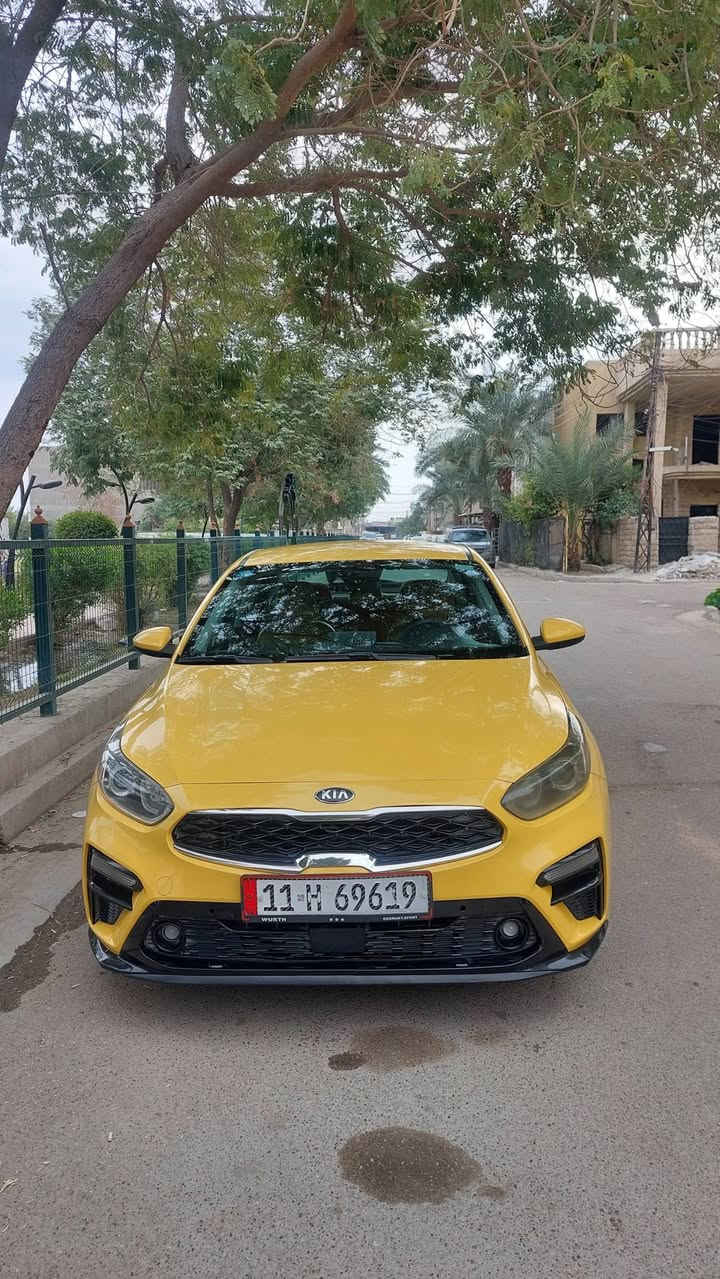 السلام عليكم كيا فورتي وارد أمريكي موديل 2020بغداد أجرة ابسمي السياره جديدة
حادثهه بنيد ودعاميه المكينه 2000دوش فقط سيارة كلها بلادية وعلى ايدي ليبل واحد ماشية 90 الف

بيهه منظومه غاز صار شهر من شديتها 

مكان السياره بغداد الدوره السعر 132بيهه مجال بسيط

رقم التلفون ***********
