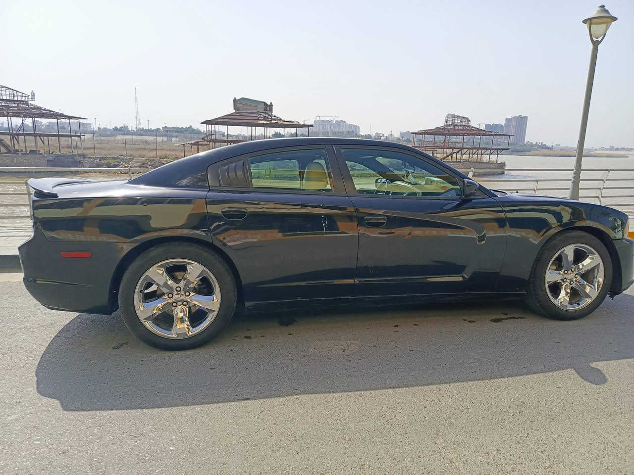 للبيع أو مراوس حسب القناعة موديل 14 رقم الجديد بسمي سنويه كير مكينه أكسل تبريد كله خير من الله تخم تاير توني شاده ادامه كامله حادثة بس خشم البجم صور الحادث موجوده السعر المطلوب بيه 142بيه مجال بس حك الجيه العنوان بغداد الاتصال***********
