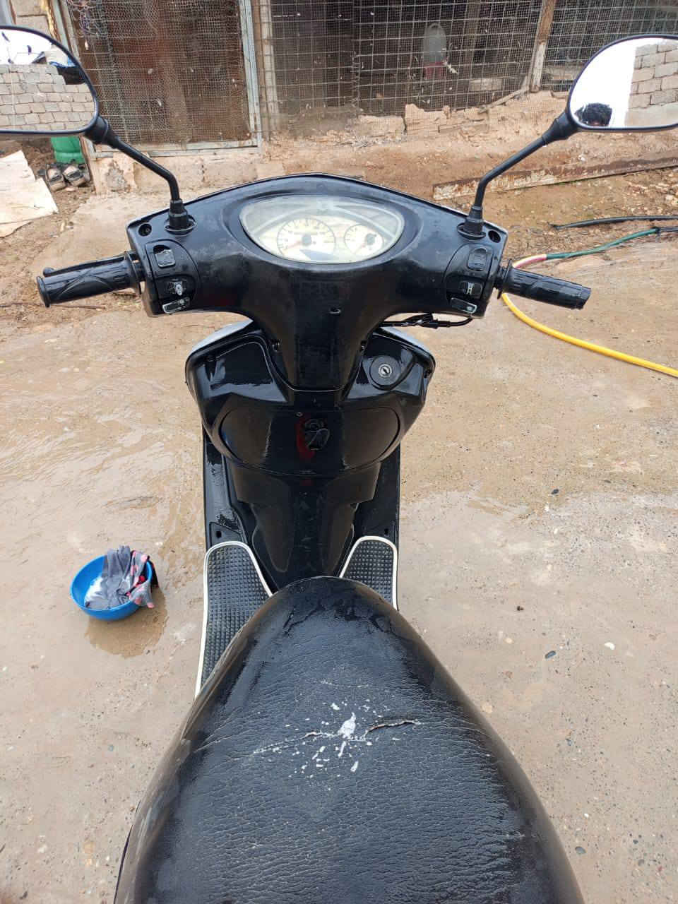 السلام عليكم من رخصه الادمن 

دراجه ماكس تعلب للبيع 

دراجه تحريكه ومعدل فول 

كهربائيات شغال سلف اشاير

بس المحرك معمر مره واحده 

اي استفسار اتصل على الرقم ‏‪0751 928 5752‬‏
