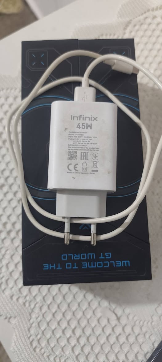 انفنكس جي تي 20برو فايف جي ذاكرة 256
كيكا كان مخزونا يعني جديد جدا ويدعم لعبة بوبجي 120فريم وبدقة عالية كامل الاغراض كارتونة وشاحنة اصلية 
مكاني بصرة المطيحه  
جهاز بي فطر زغير بل شاشه بل طرف
سعر 200
واتساب
***********
