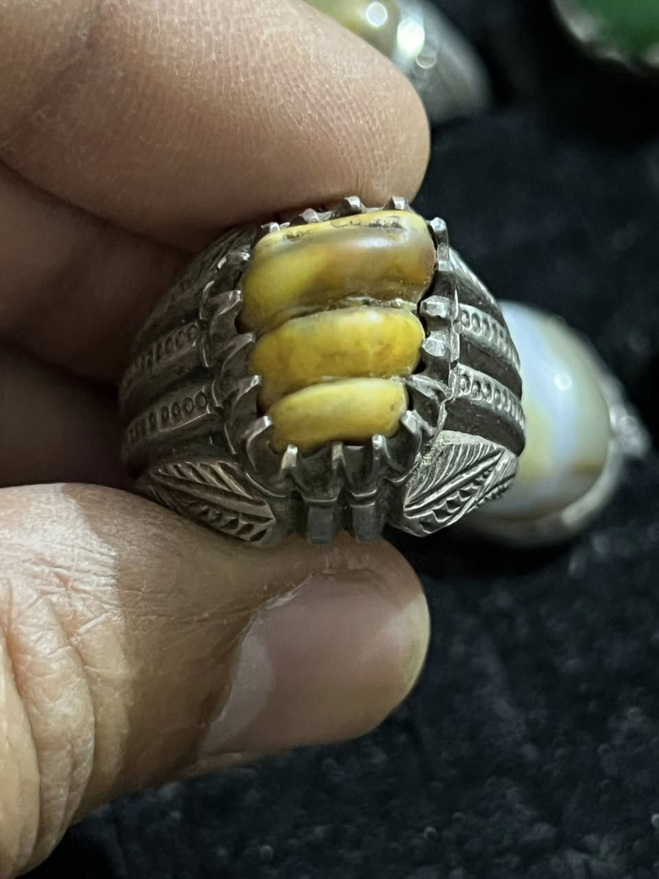 لوي نباعي تواصل خاص***********
