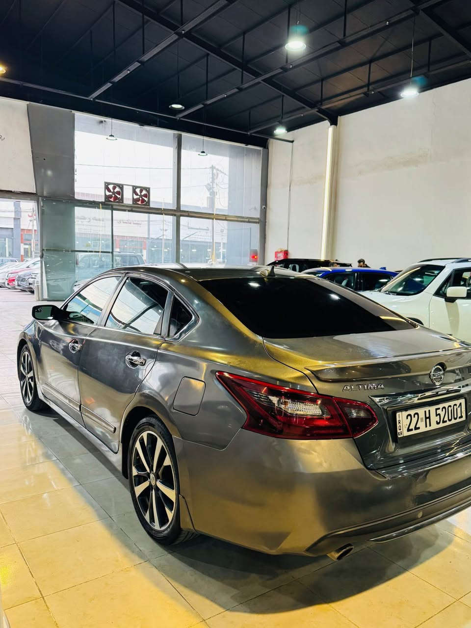 نيسان ئالتيما ئةمريكي موديل 2017 رةنگي نةوتي مواسفات SR فوول مواسفات تةنها سلايت نية سةيارةك جوان نوية پيش و پشت كةپس ٣ پارچةي هةية دوو دةرگا چاملغي پشتي بي ناوگرتن ٩٤ ميل رويشتووة بة ناوي خومة سعري ١٢٥$ وةوةقة مةجال - گورينةوةش دةكةم ***********📞 أربيل, العراق
