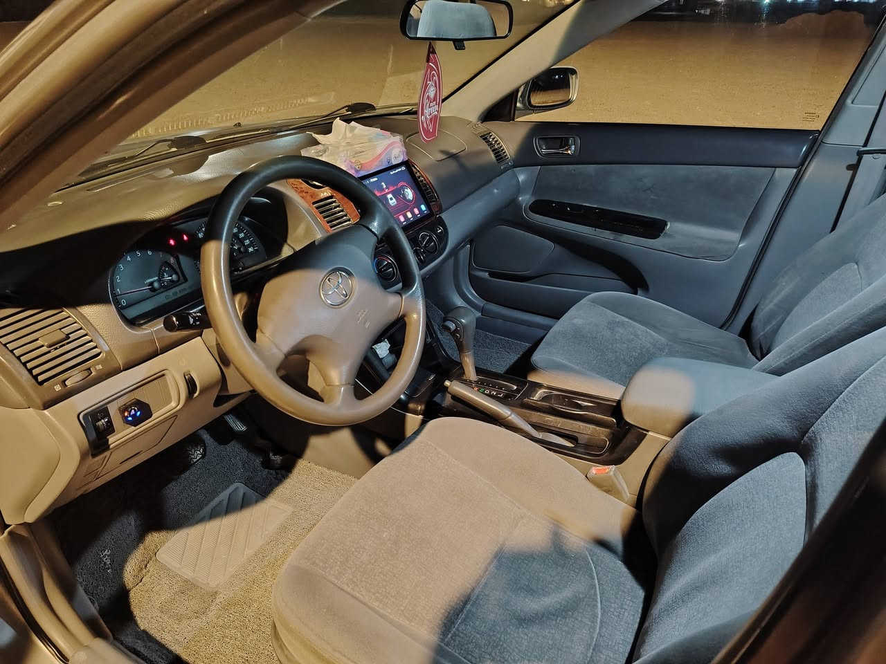 🚗 للبيع: تويوتا كامري 2006 خليجي
سيارة نظيفة جداً ومتعوب عليها، جاهزة للاستخدام بدون أي صرف 👌
🔹 الموديل: 2006
🔹 المواصفات: خليجي
🔹 الحالة: ممتازة جداً
🔹 الصبغ: بيها فقط قطعتين صبغ بدون دواخل أثر شخوط 
🔹 المكينه والكير: بحالة ممتازة 👍
🔹 الإضافات: بيها منظومة غاز اقتصادية
✨ السيارة استخدام شخصي ومهتم بيها، ما تحتاج أي شي
📍 الموقع: (#العامريه_الفلوجه)
💰 السعر: (100$)
📞 للاستفسار والمراسلة: (***********)
🔥 سيارة مرتبة وتستاهل، فرصة ما تتكرر
#كامري #تويوتا #سيارات_للبيع #بغداد #سيارات_العراق #بيع_وشراء #Toyota #Camry
