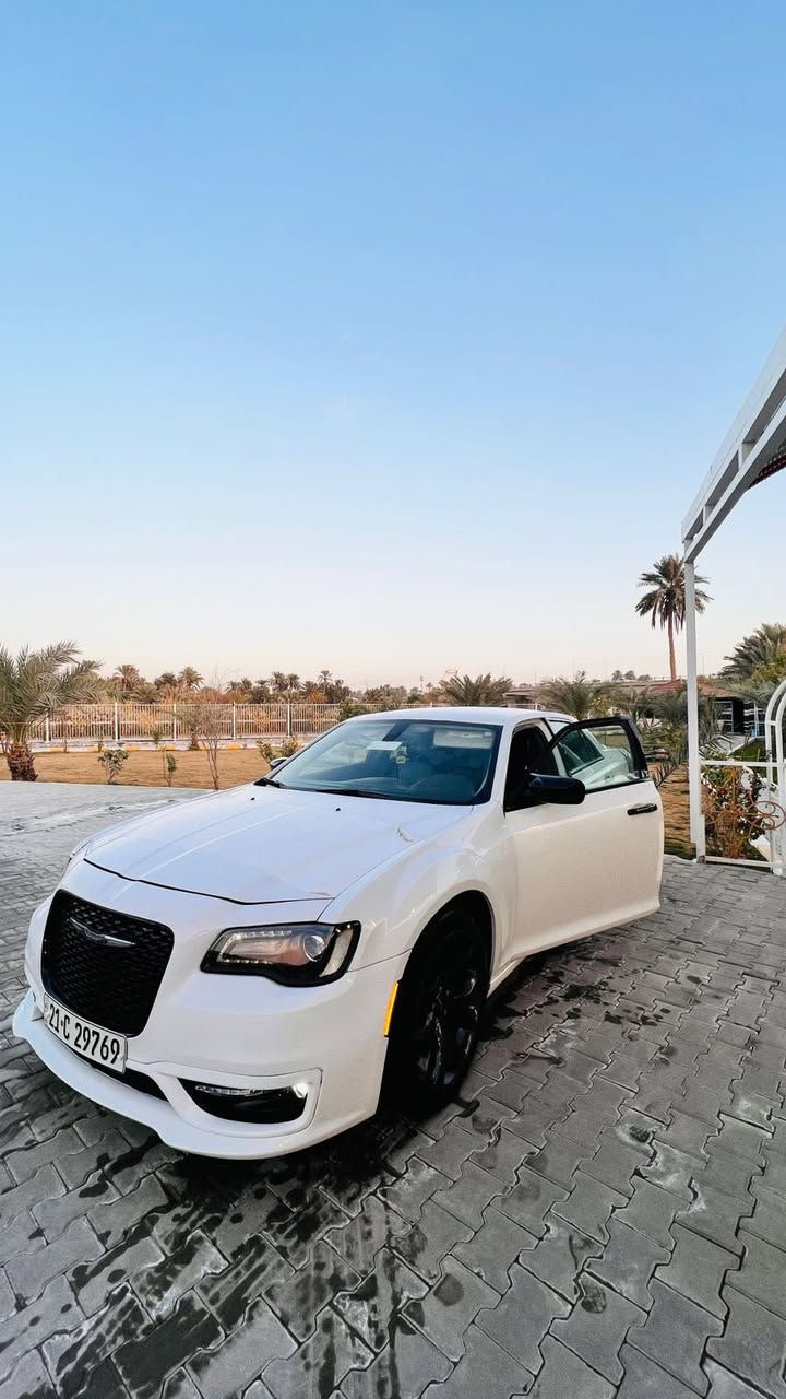 اوباما للبيع فقط
موديل ٢٠١٥
كير محرك بشرط
وارد كندى 
محدثة على شكل SRT
دخلة عراق كلين اهنا صار حادث ٣قطع بدون دواخل بدون ايرباك 
سيارة موجودة بغداد او اربيل 
لمزيد معلومات خابر *********** واتس اب موجود 
سعر ١٨٥$
