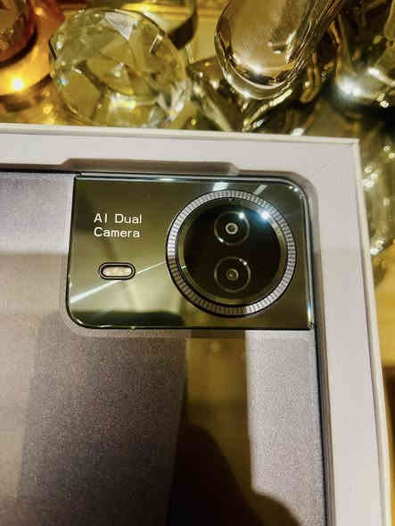 السلام عليكم تابلت تيكلاست قطعه اصليه ذاكره 256 جديد غير مستخدم السعر 160 توصيل متوفر والفحص امام المندوب
***********
