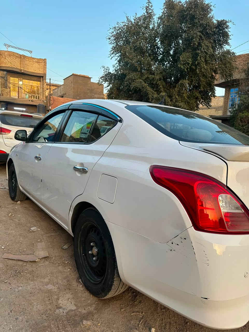 نيسان هندي 21 رقم بغداد ماشيه 83 السعر ب105
***********
