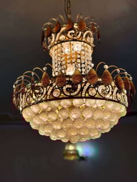 سيت ثريات للبيع لغرض التبديل وحدة جبيرة وثنين صغار شغالات ونظيفات مابي...